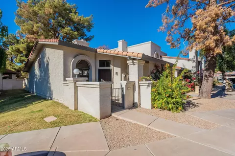 1718 S Longmore St #114, Mesa, AZ 85202