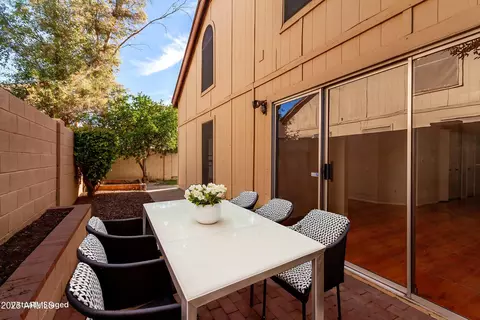 422 E Taro Ln, Phoenix, AZ 85024 photo 5