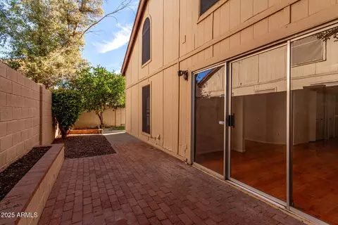 422 E Taro Ln, Phoenix, AZ 85024 photo 26