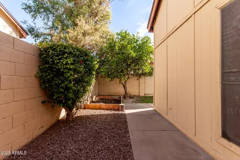 422 E Taro Ln, Phoenix, AZ 85024 photo 28