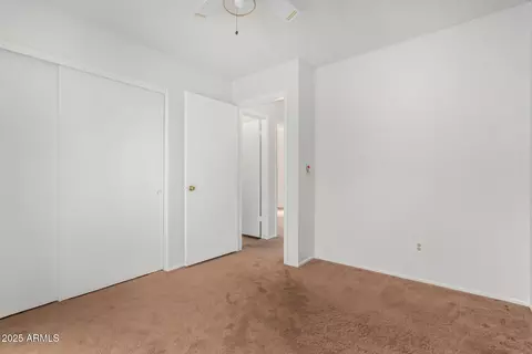 422 E Taro Ln, Phoenix, AZ 85024 photo 24
