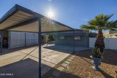 10960 N 67th Ave #22, Glendale, AZ 85304