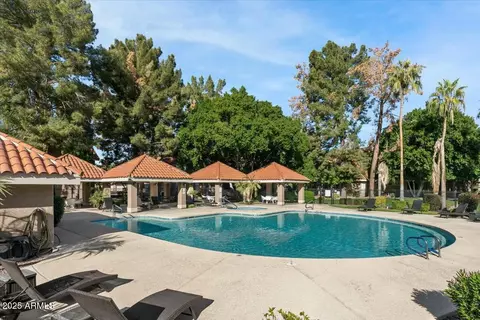 Exterior - 1633 E Lakeside Dr #113, Gilbert, AZ 85234 photo 9 of 11