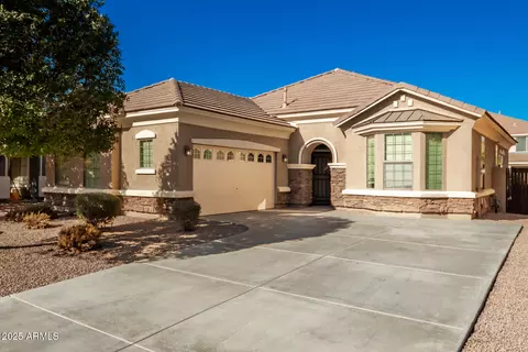 2866 E Sports Ct, Gilbert, AZ 85298