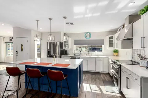 3414 E Betty Elyse Ln, Phoenix, AZ 85032 photo 12
