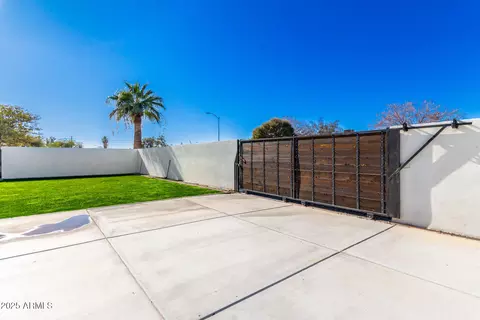 3414 E Betty Elyse Ln, Phoenix, AZ 85032 photo 47