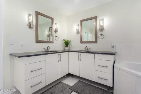 3414 E Betty Elyse Ln, Phoenix, AZ 85032 photo 18