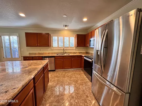 Kitchen - 881 E Appaloosa Rd, Gilbert, AZ 85296 photo 2 of 2