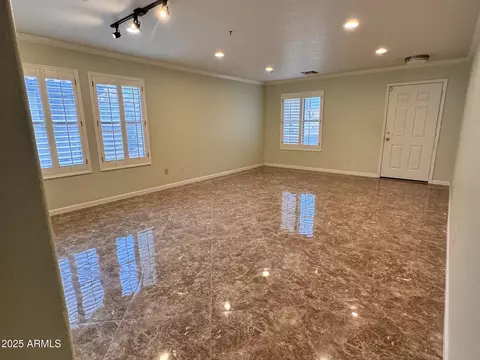 Living - 881 E Appaloosa Rd, Gilbert, AZ 85296 photo 2 of 4