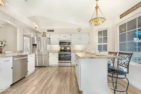 930 E Kristal Way, Phoenix, AZ 85024 photo 3