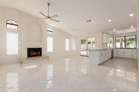 Living - 1437 W Iris Dr, Gilbert, AZ 85233 photo 4 of 20