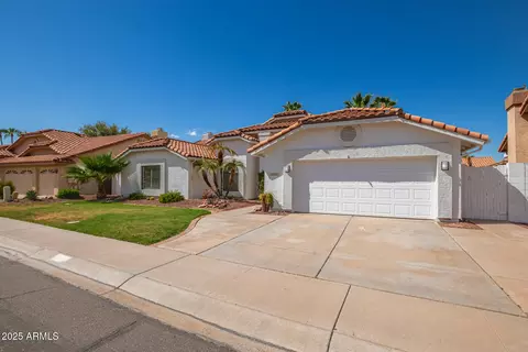 Exterior - 1437 W Iris Dr, Gilbert, AZ 85233 photo 8 of 11