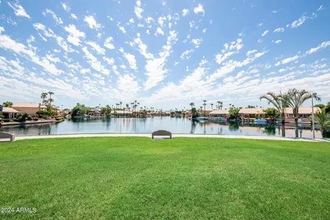 View/Area - 1437 W Iris Dr, Gilbert, AZ 85233 photo 1 of 8