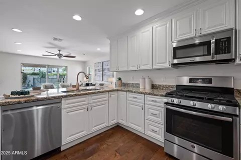 3751 E Fairmount Ave, Phoenix, AZ 85018 photo 14