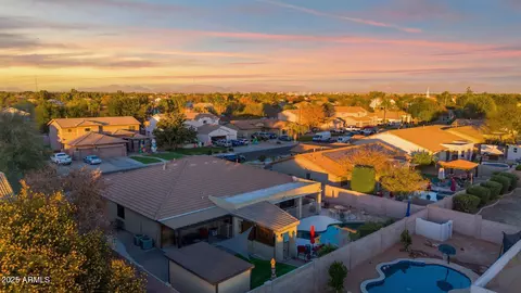 View/Area - 2491 E Milky Way, Gilbert, AZ 85295 photo 4 of 5