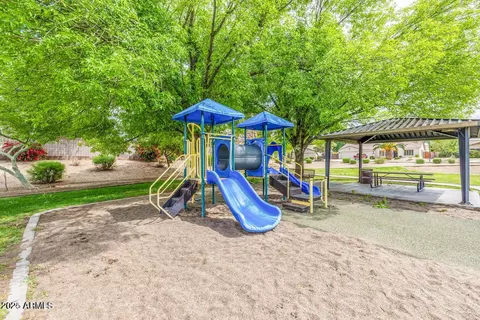 View/Area - 2491 E Milky Way, Gilbert, AZ 85295 photo 5 of 5