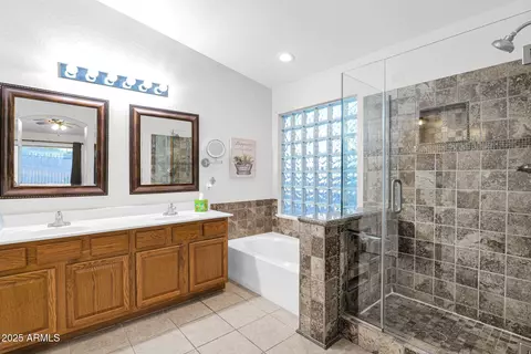 Bath - 2491 E Milky Way, Gilbert, AZ 85295 photo 1 of 3