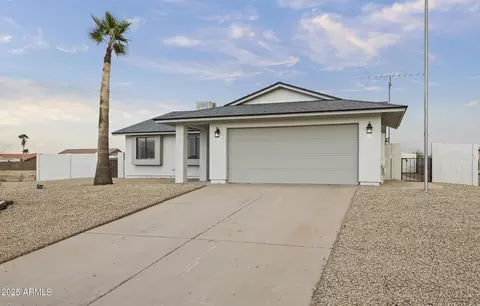 15455 S Williams Pl, Arizona City, AZ 85123