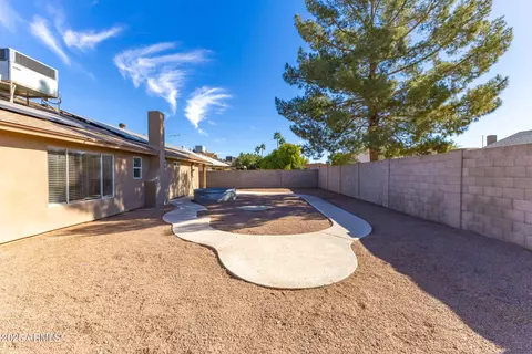Exterior - 3953 W Evans Dr, Phoenix, AZ 85053 photo 3 of 3