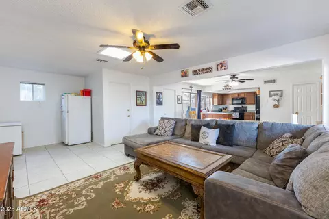 Living - 3953 W Evans Dr, Phoenix, AZ 85053 photo 2 of 3