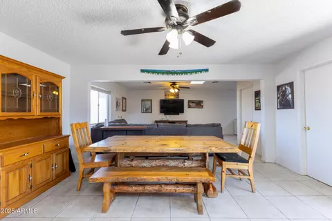 Dining - 3953 W Evans Dr, Phoenix, AZ 85053 photo 2 of 4