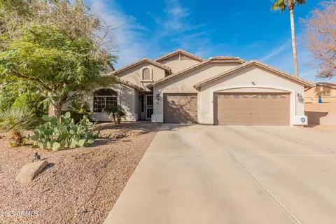 6614 S Cottonfields Ln, Laveen, AZ 85339