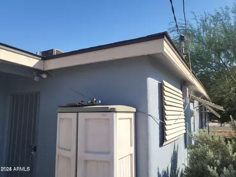 558 W Pepper Pl, Mesa, AZ 85201 photo 3