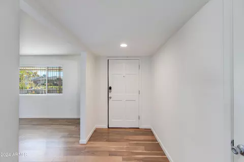 2502 E Huntington Dr, Tempe, AZ 85282 photo 6