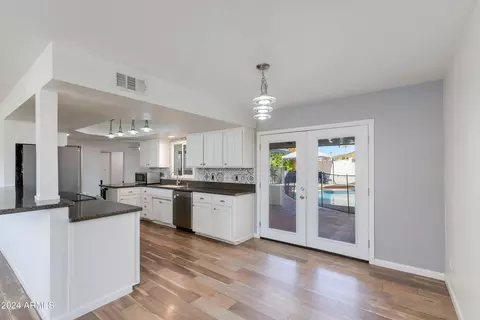 2502 E Huntington Dr, Tempe, AZ 85282 photo 10