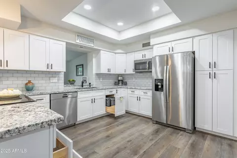 Kitchen - 8039 E Madero Ave, Mesa, AZ 85209 photo 3 of 7