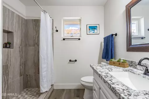 Bath - 8039 E Madero Ave, Mesa, AZ 85209 photo 6 of 7