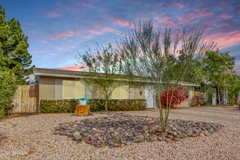 2704 E Fairmount Ave, Phoenix, AZ 85016 photo 2