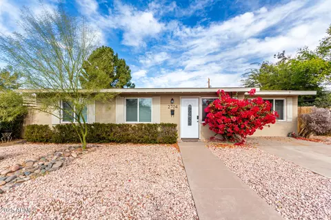 2704 E Fairmount Ave, Phoenix, AZ 85016 photo 4