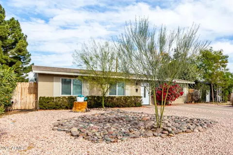 2704 E Fairmount Ave, Phoenix, AZ 85016 photo 6
