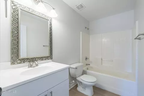 Bath - 1400 E Orchid Ln, Gilbert, AZ 85296 photo 1 of 2