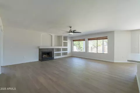 Living - 1400 E Orchid Ln, Gilbert, AZ 85296 photo 3 of 7