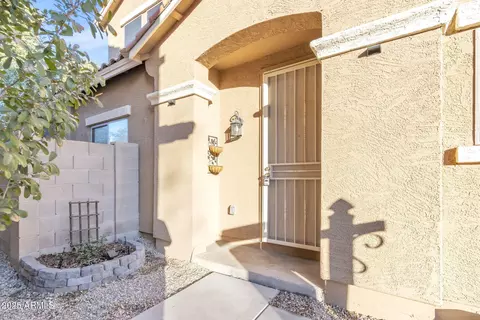 9618 N 82nd Gln, Peoria, AZ 85345