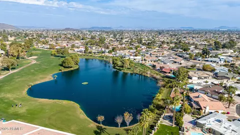 4703 W Continental Dr, Glendale, AZ 85308