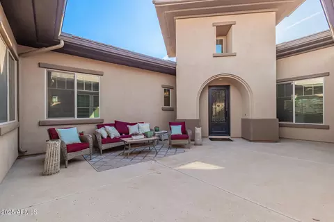 Exterior - 2283 E Aris Dr, Gilbert, AZ 85298 photo 2 of 9