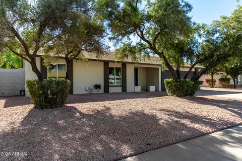 4123 E Greenway Ln, Phoenix, AZ 85032 photo 3