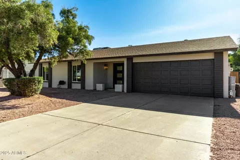 4123 E Greenway Ln, Phoenix, AZ 85032 photo 2