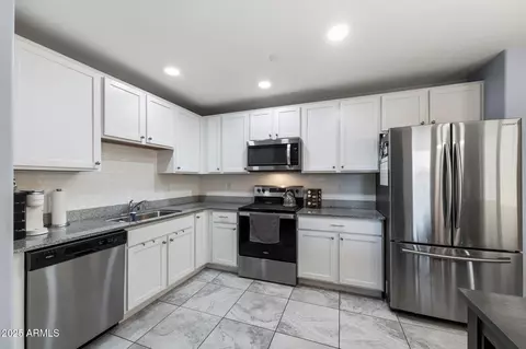 Kitchen - 1875 W Stage Driver St, Apache Junction, AZ 85120 photo 3 of 3