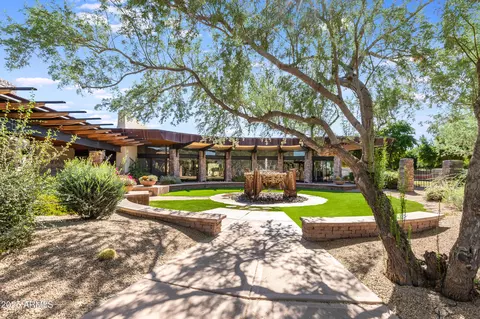 3525 E Robin Ln, Phoenix, AZ 85050 photo 44