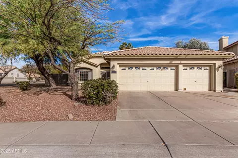 11462 W Clover Way, Avondale, AZ 85392