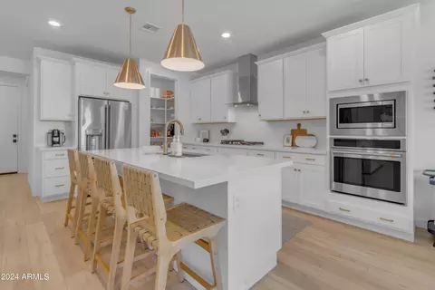 Kitchen - 10050 E Tiburon Ave, Mesa, AZ 85212 photo 2 of 6