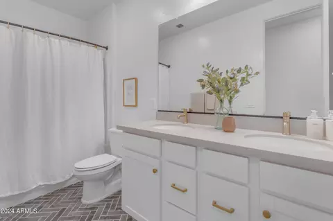 Bath - 10050 E Tiburon Ave, Mesa, AZ 85212 photo 7 of 7