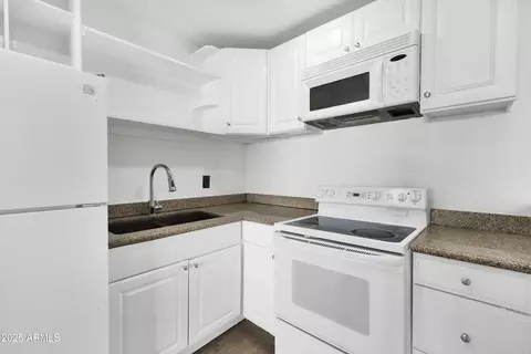 3416 N 44th St #9, Phoenix, AZ 85018 photo 9