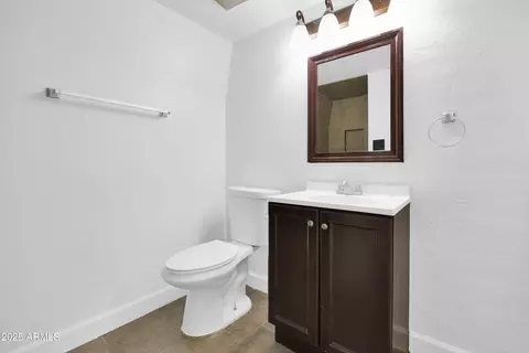 3416 N 44th St #9, Phoenix, AZ 85018 photo 13