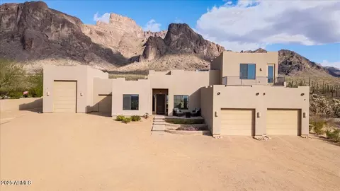1255 N Holmes Rd, Apache Junction, AZ 85119