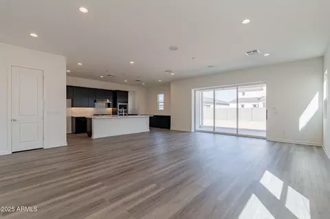 Living - 11040 E Ulysses Ave, Mesa, AZ 85212 photo 2 of 7